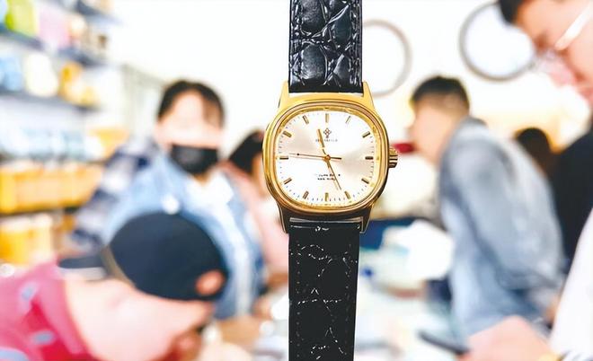 南宁“桂花牌”手表火了，时尚是个轮回